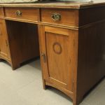 790 8229 WRITING DESK